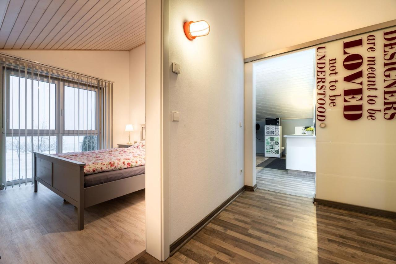 Gemuetliche Ferienwohnung Mit Panoramablick Muttensweiler Exterior photo