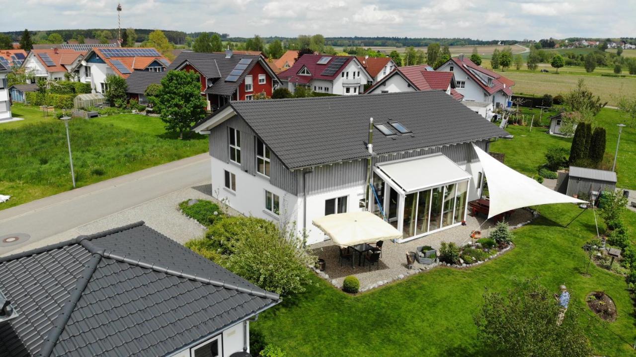 Gemuetliche Ferienwohnung Mit Panoramablick Muttensweiler Exterior photo